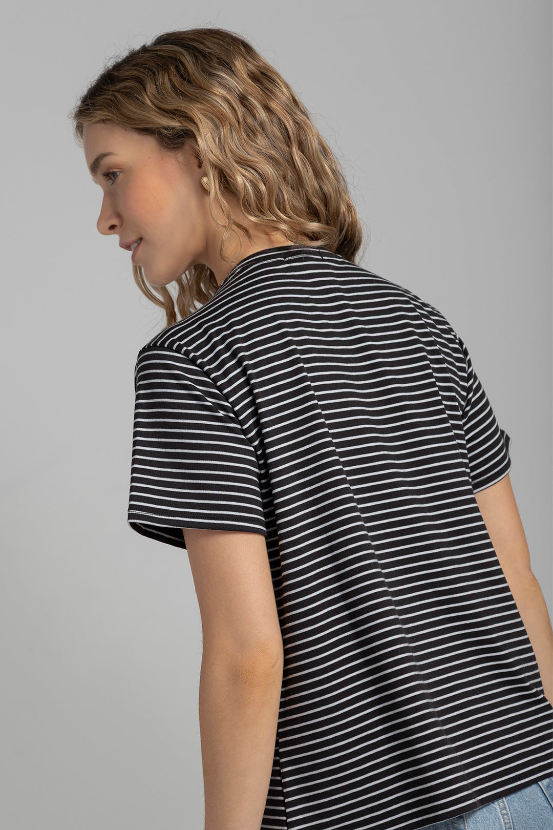 Camiseta Rita Rayas Negra