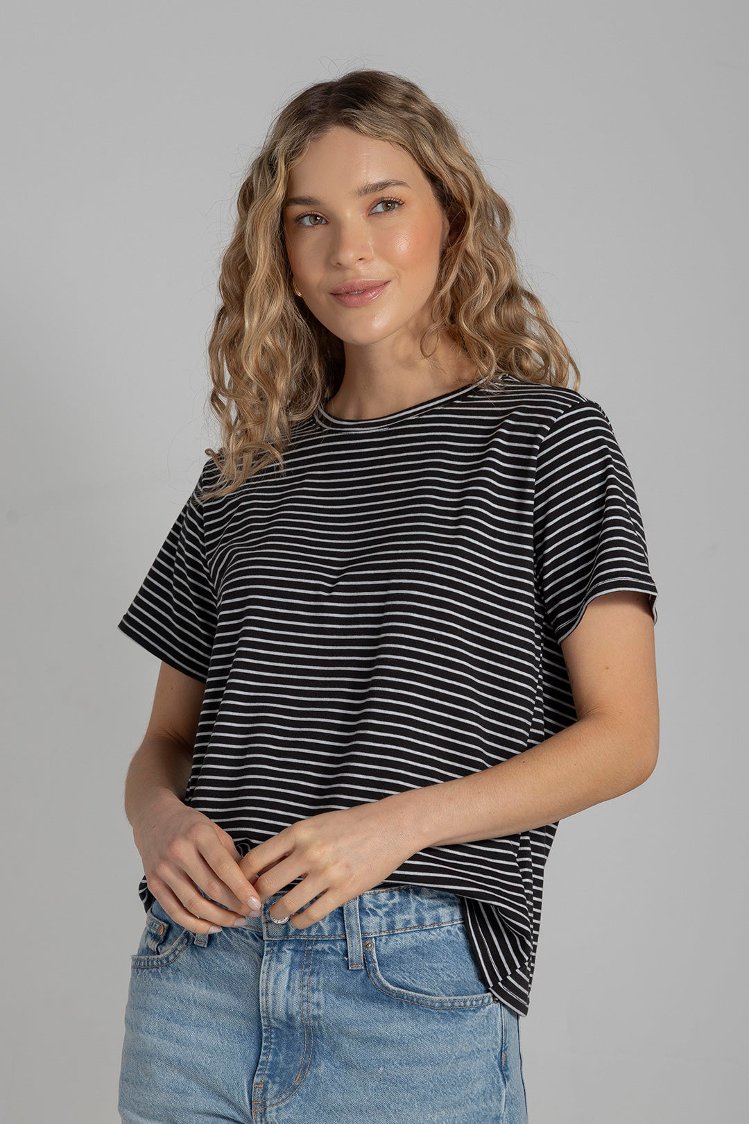 Camiseta Rita Rayas Negra